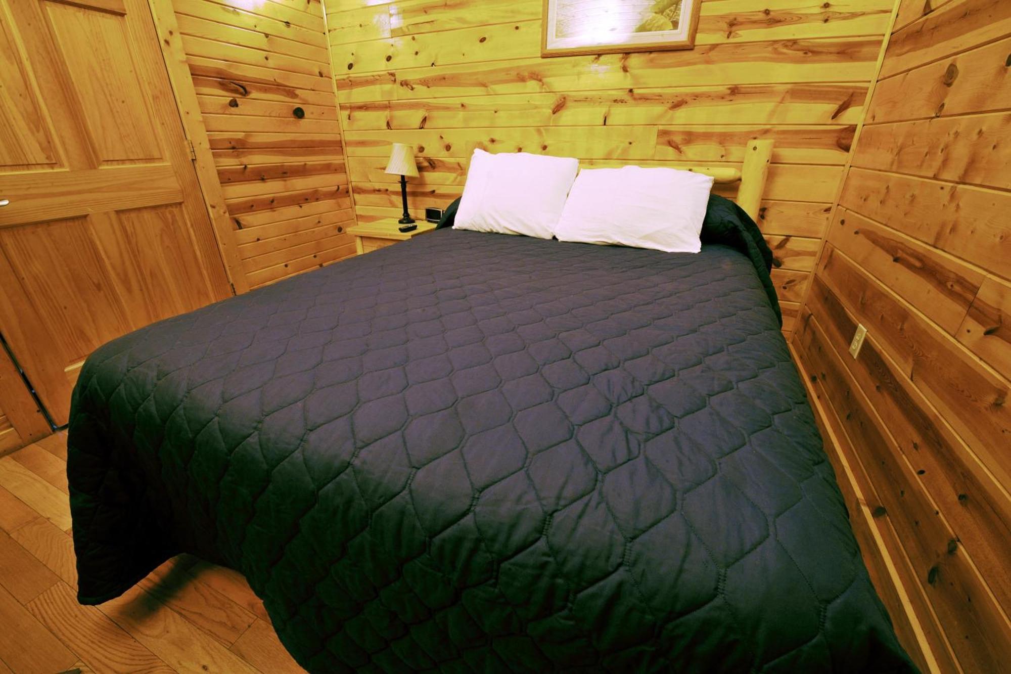 The Cabins At Pine Haven - Beckley Beaver Kültér fotó